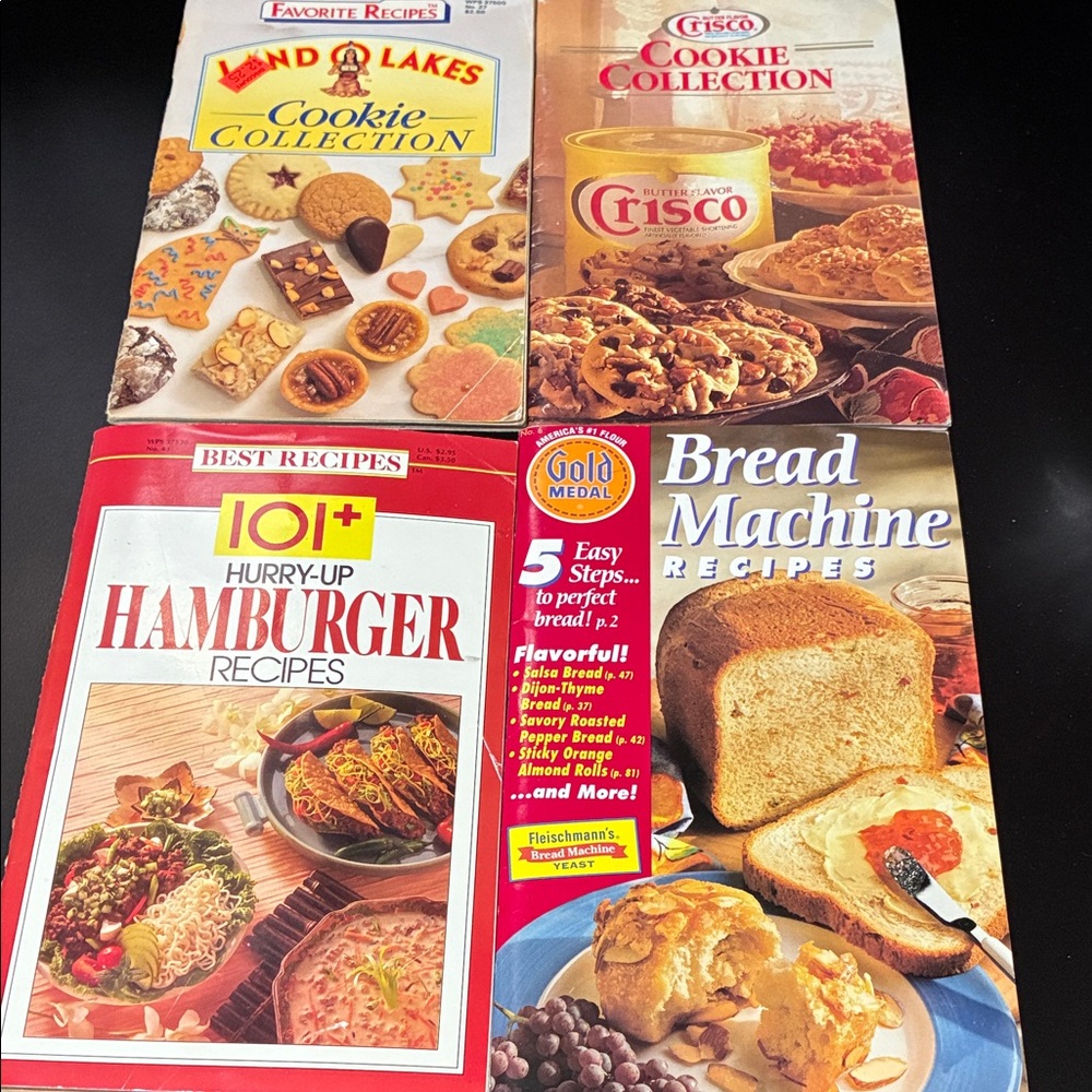 Vintage four piece Assorted cookbooks Lots of great Recipes